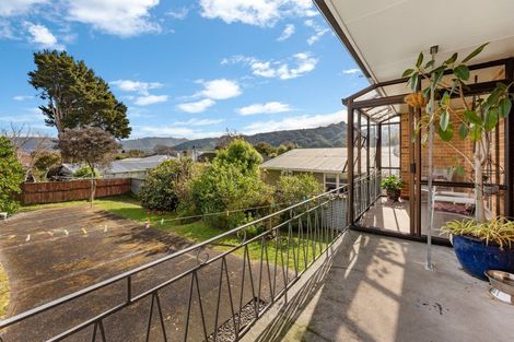 Photo of property in 6 Arnot Avenue, Clouston Park, Upper Hutt, 5018