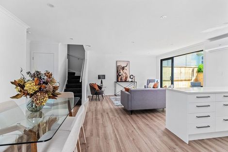 Photo of property in 69u1 Darlington Road, Miramar, Wellington, 6022