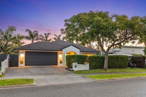 Photo of property in 16 Oriental Parade, Papamoa Beach, Papamoa, 3118