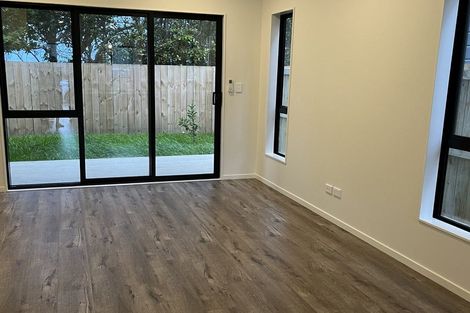 Photo of property in 10/241 Don Buck Road, Massey, Auckland, 0614