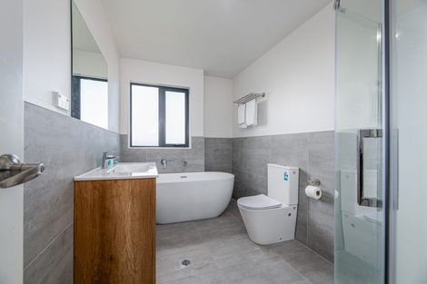 Photo of property in 43b/6 Waimumu Road, Massey, Auckland, 0614