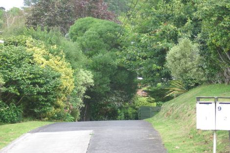 Photo of property in 1/9 De Val Drive, Titirangi, Auckland, 0604