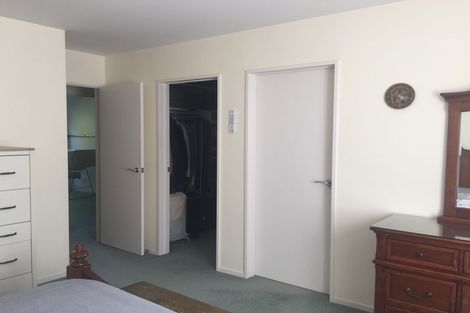 Photo of property in 11 Hercules Drive, Henderson, Auckland, 0612