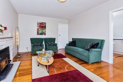 Photo of property in 2 Claridge Street, Glen Eden, Auckland, 0602