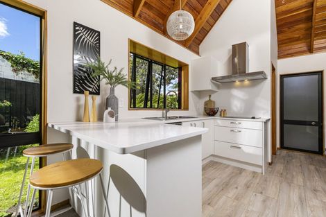 Photo of property in 10/46 King Edward Parade, Devonport, Auckland, 0624
