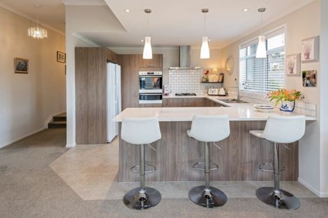 Photo of property in 8 Ridge View Crescent, Pukekohe, 2120