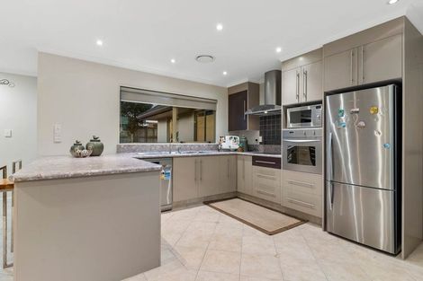 Photo of property in 14 Duntrune Road, Flat Bush, Auckland, 2016