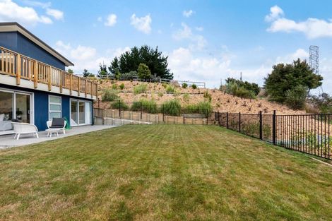 Photo of property in 20 Madeira Close, Whitby, Porirua, 5024