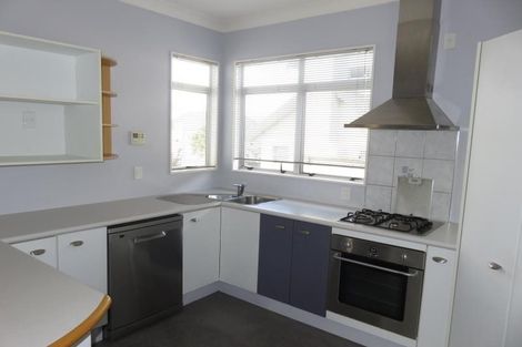 Photo of property in 10 Chippenham Grove, Churton Park, Wellington, 6037