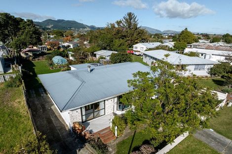 Photo of property in 34 Makarini Street, Paraparaumu, 5032