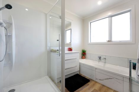 Photo of property in 15 Curtis Street, Stoke, Nelson, 7011