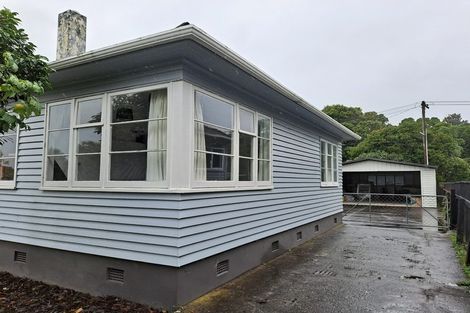 Photo of property in 35 Somerset Street, Brooklands, New Plymouth, 4310