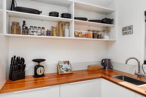 Photo of property in 27 Sullivans Road, Paihia, 0200