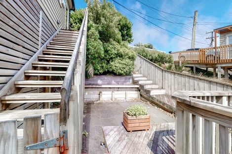 Photo of property in 57 Glanmire Road, Newlands, Wellington, 6037