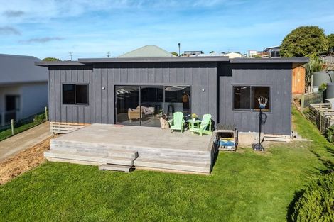 Photo of property in 13 Semple Street, Kakanui, Oamaru, 9495