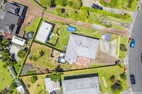 Photo of property in 13 Pipitea Place, Massey, Auckland, 0614