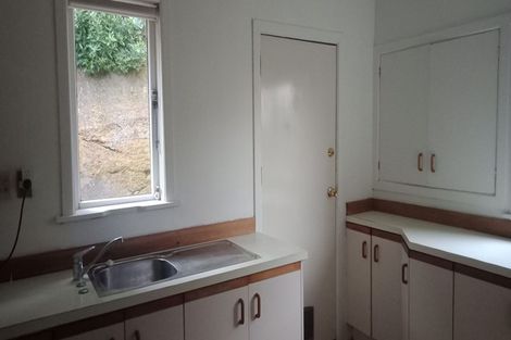 Photo of property in 103 Mortimer Terrace, Brooklyn, Wellington, 6021