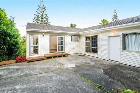 Photo of property in 2/19 Stanley Road, Glenfield, Auckland, 0629