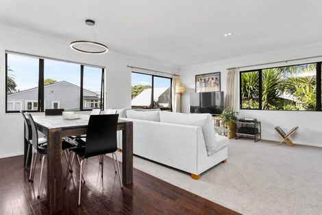 Photo of property in 23a Stafford Road, Northcote Point, Auckland, 0627