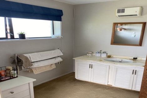 Photo of property in 18 Omega Place, Casebrook, Christchurch, 8051