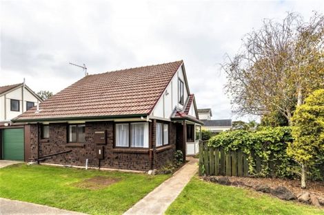Photo of property in 14a Bungalore Place, Half Moon Bay, Auckland, 2012
