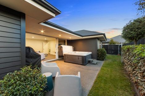 Photo of property in 4 Kawharu Street, Marshland, Christchurch, 8083