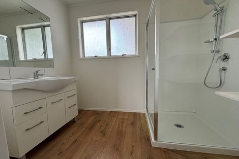 Photo of property in 2 Hobman Place, Manurewa, Auckland, 2102