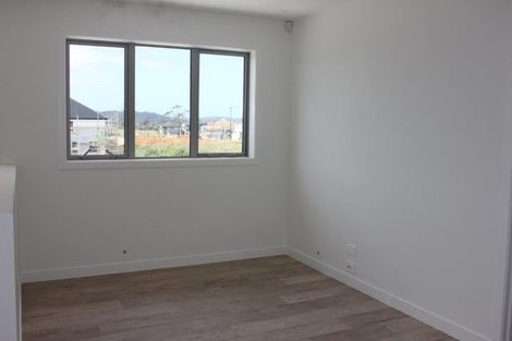 Photo of property in 33 Myland Drive, Hobsonville, Auckland, 0616