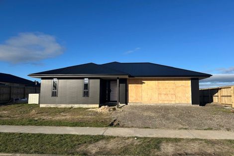 Photo of property in 92 Churcher Street, Feilding, 4702