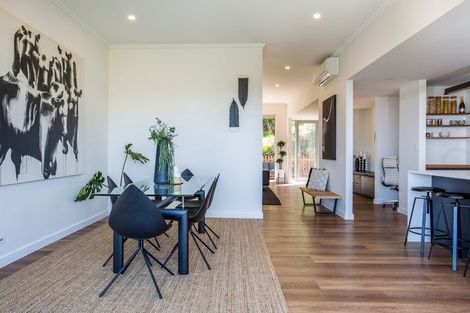 Photo of property in 8b Huka Road, Birkenhead, Auckland, 0626