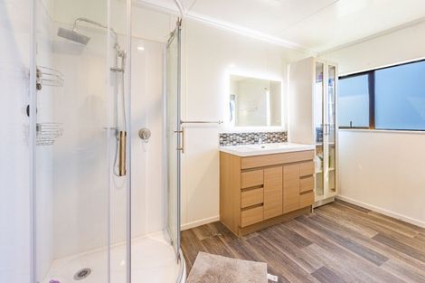 Photo of property in 20 Shanly Street, Waipawa, 4210