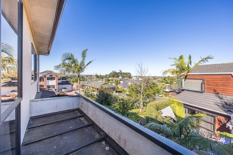 Photo of property in 6 Milwaukee Place, Glendene, Auckland, 0602