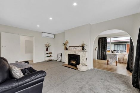Photo of property in 258 Main North Road, Redwood, Christchurch, 8051