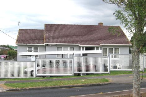Photo of property in 42 Rimu Street, New Lynn, Auckland, 0600