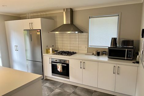 Photo of property in 31 Mooring Close, Whitby, Porirua, 5024