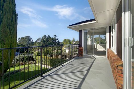 Photo of property in 52 Cyclarama Crescent, Massey, Auckland, 0614
