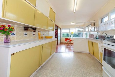 Photo of property in 9 Roys Road, Weymouth, Auckland, 2103