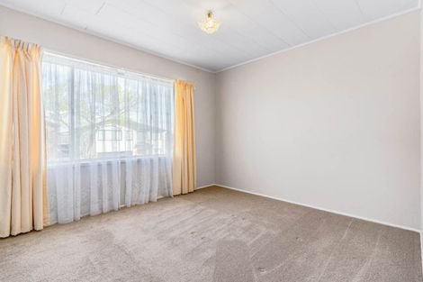 Photo of property in 2/2b Yeoman Place, Howick, Auckland, 2014
