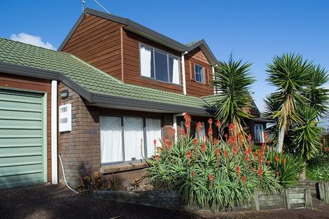 Photo of property in 95 Seaview Road, Glenfield, Auckland, 0629