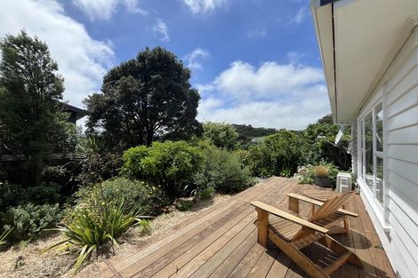 Photo of property in 2 Taupo Crescent, Plimmerton, Porirua, 5026