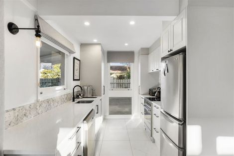 Photo of property in 52a Hatton Road, Orewa, 0931