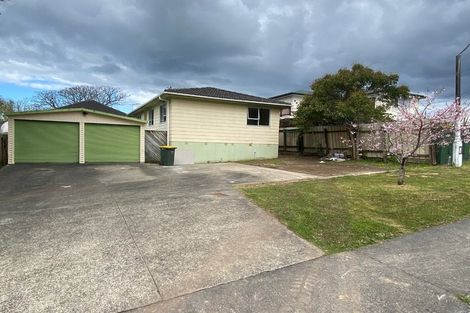 Photo of property in 4 Scarlet Drive, Ranui, Auckland, 0612