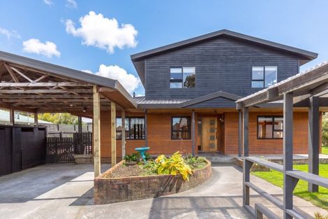 Photo of property in 55 Moeraki Road, Maoribank, Upper Hutt, 5018