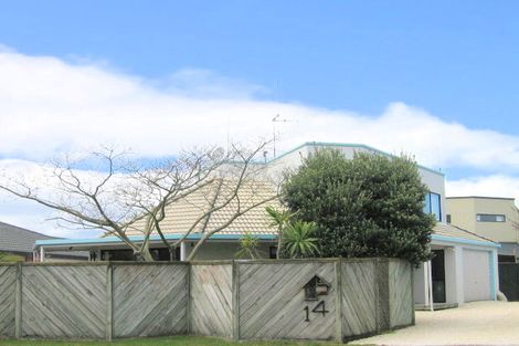 Photo of property in 14 Sunrise Avenue, Mount Maunganui, 3116