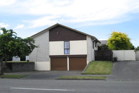 Photo of property in 214 Maidstone Road, Avonhead, Christchurch, 8042
