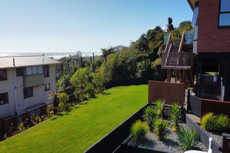 Photo of property in 13 Stanton Crescent, Karoro, Greymouth, 7805