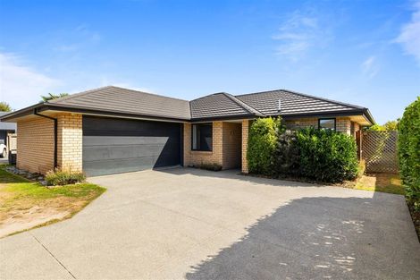 Photo of property in 15f Marlowe Place, Rolleston, 7614