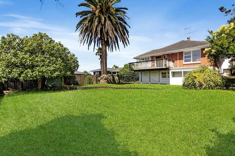 Photo of property in 2/80 Archers Road, Glenfield, Auckland, 0629