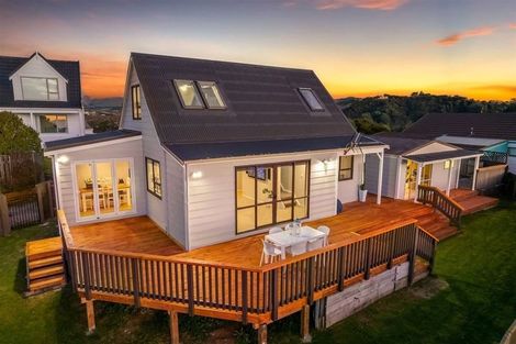 Photo of property in 86 Mercury Way, Whitby, Porirua, 5024