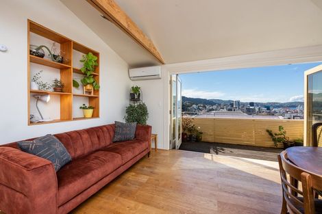 Photo of property in 72 Thompson Street, Mount Cook, Wellington, 6011